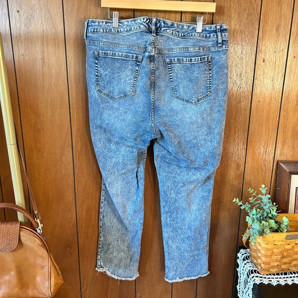 Torrid Crop Boyfriend Vintage Stretch‎ Jeans Size 16 - Picture 7 of 8